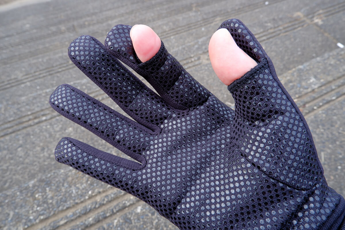 すぐ指を出せる！スマホ手袋難民におすすめのサイクルグローブ【5～15℃対応】 | 週末サイクリング部
