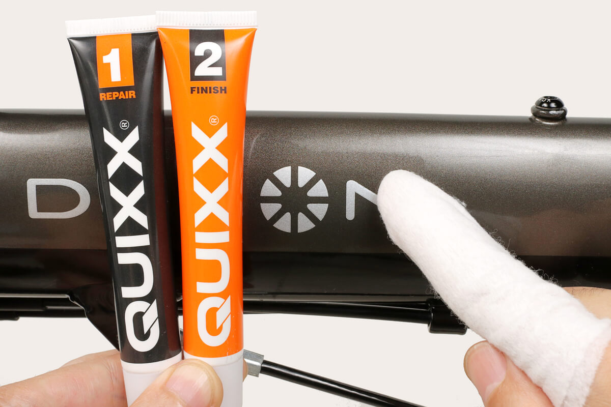 QUIXXを使って自転車のキズ補修