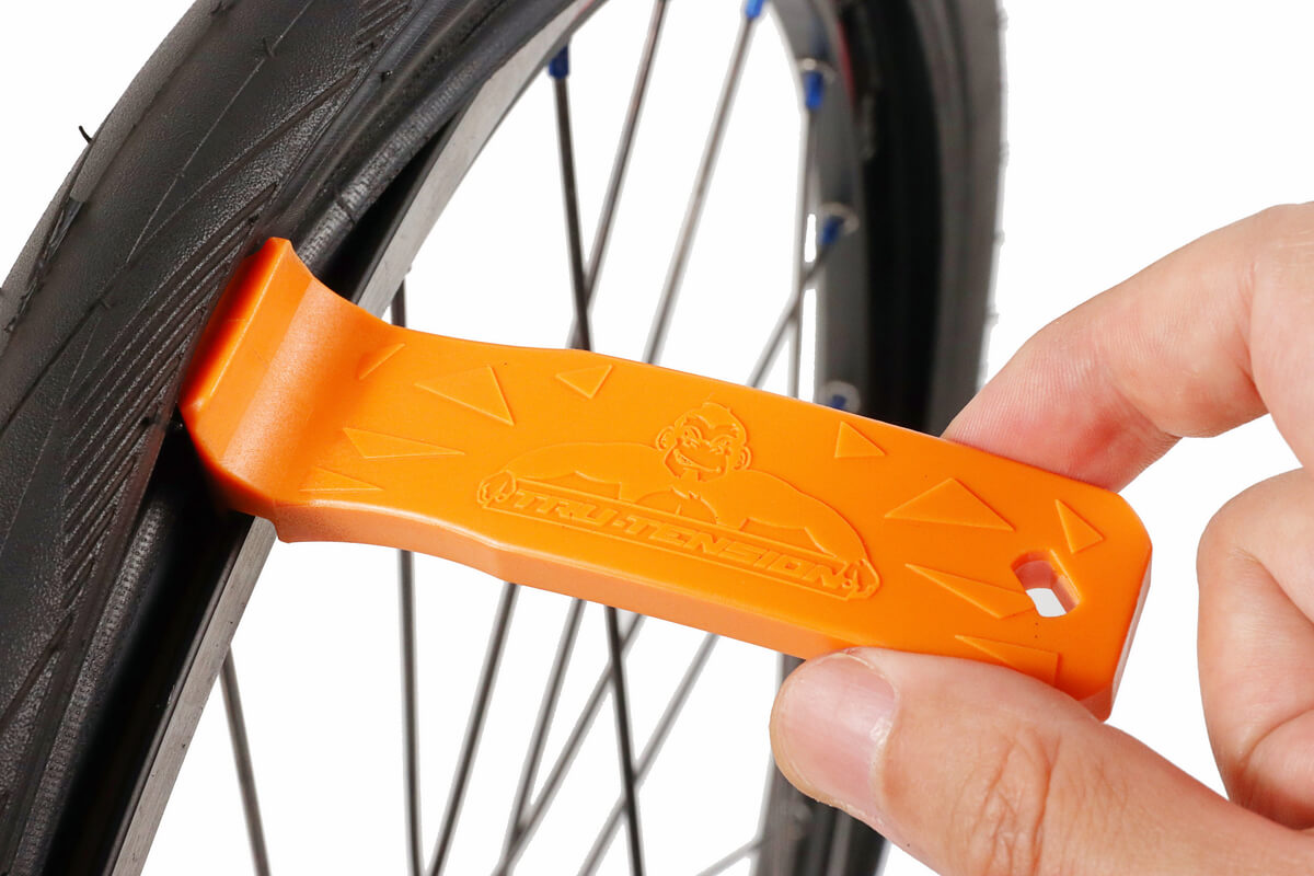 自転車のタイヤが簡単に脱着できるタイヤモンキーをレビュー