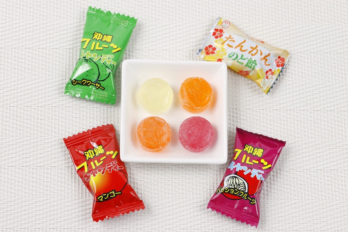沖縄フルーツキャンディーとたんかんのど飴のサンプル